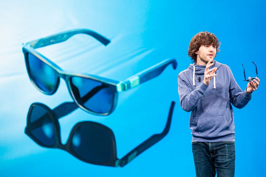 Boyan Slat unveiling the sunglasses